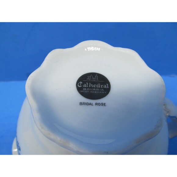 Cathedral Bridal Rose Bavaria West Germany 10 OZ Creamer In Excellent Condition - Picture 8 of 9